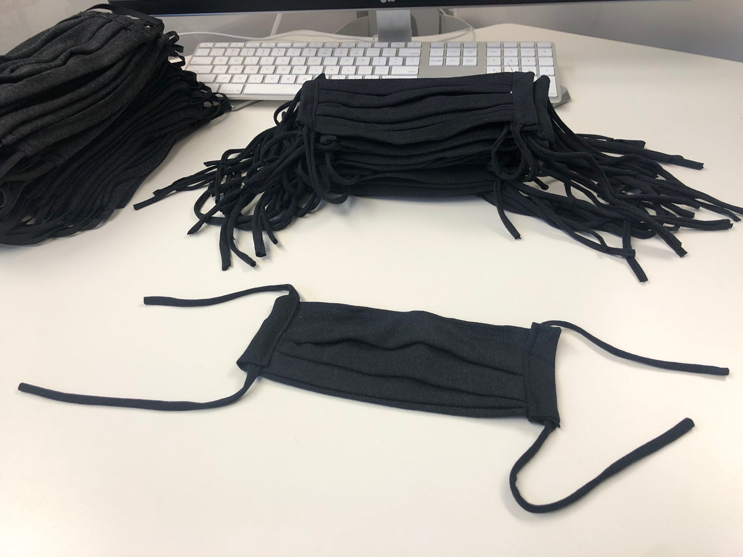 T-Shirt FaceMask - w Strings